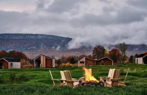 Gardiner Hotel | Wildflower Farms, Auberge Collection