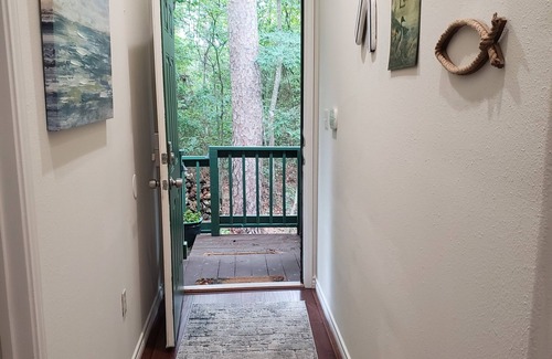 Onalaska House | Wildwood Hideaway at Lake Livingston/2 Kayaks for guest use