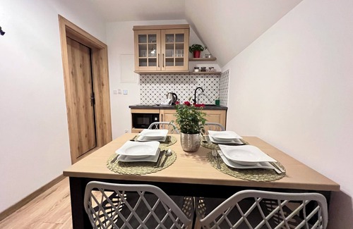 Bialy Dunajec Villa | Willa Janowa apartamenty i pokoje