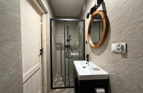 Rakow Villa | WILLA LABA CHAŃCZA nad jeziorem, dom w lesie z opcją balii