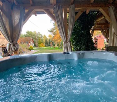 Rozewie Bed & Breakfast | Willa Wiktoria w Rozewiu - Parking w cenie!