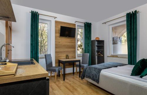 Rozewie Bed & Breakfast | Willa Wiktoria w Rozewiu - Parking w cenie!