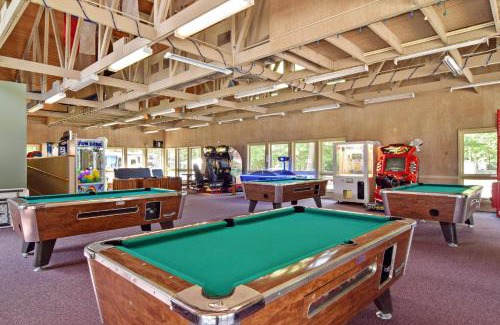 Stonehouse Other | Williamsburg Camping Resort 28 ft. Park Model 11