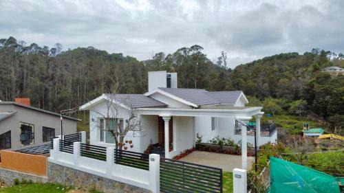 Kodaikanal Villa | Willostays Snowmanor kodaikanal