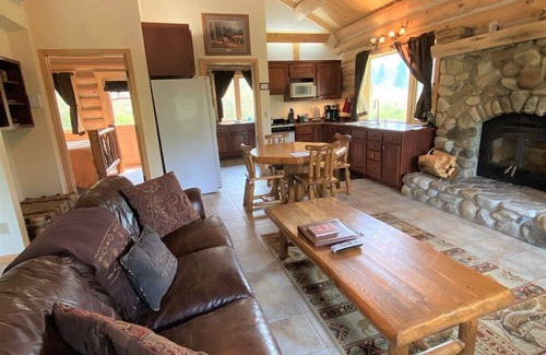 Darby Cabin | Willow Cabin at Rye Creek Lodge