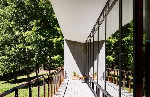 Red Hook House | Willow Glen House - Architectural Gem in the Hudson Valley with European Vibes