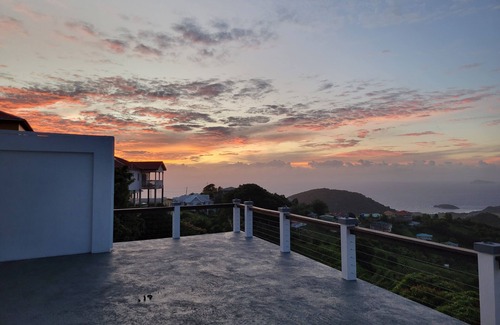 Colonarie Villa | WindBlow Manor