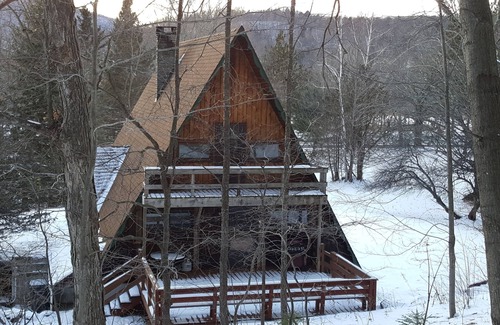 Windham House | Windham Mountain A Frame Ski House with Central A/C