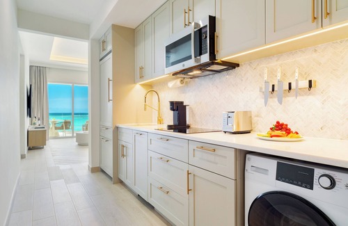 The Bight Resort | Windsong on the Reef