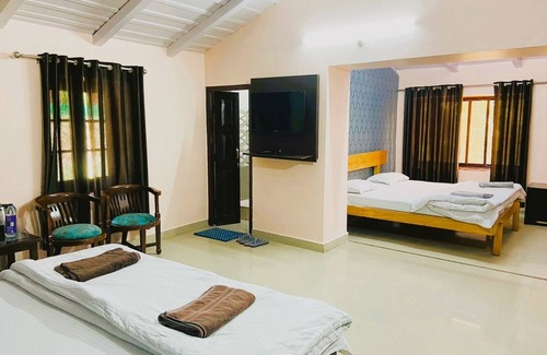 Lansdowne Hotel | Windsor Cottages