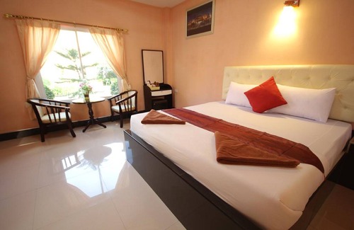 Lop Buri Hotel | Windsor Park and Resort