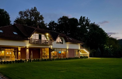 Serednye Hotel | WineGarden