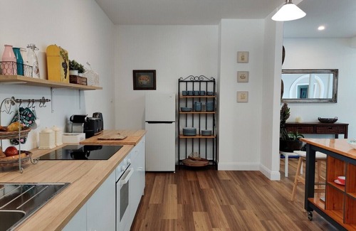 Balmoral Ridge House | WinterGreen Manor, Glass Pavilion - stylish and charming minutes from Maleny