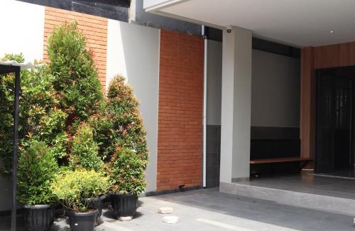 Kebon Kacang House | Wisma Pelangi 1