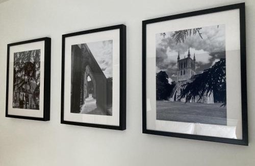 Pershore House | Witcroft Cottage