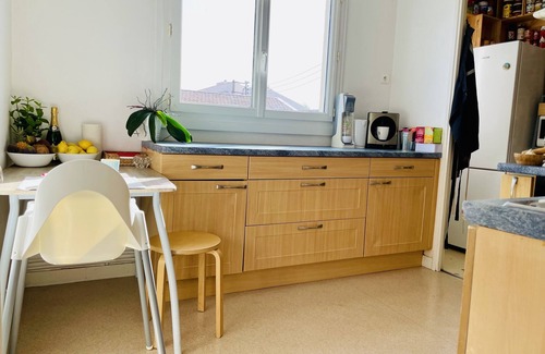 Cauderan Apartment | With family in Bordeaux.