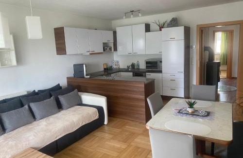 Herzogsdorf Apartment | Wohnhaus City Süd