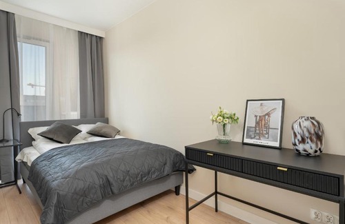 Stare Miasto District Apartment | Wojciechowskiego Apartment with Parking by Noclegi Renters