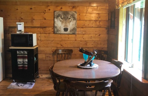 Dolores Cabin | Wolf Den Cabin is cozy and rustic that overlooks the beautiful aspens trees.