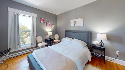 Wolfville Apartment | Wolfville Central 4 Family Suite with Style