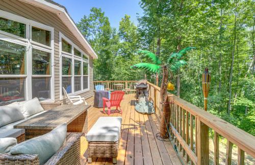 Hackensack House | Woman Lake Chain Retreat with Deck and Dock!