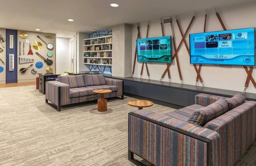 Downtown Austin Hotel | Wonderful 1BD Suite in Downtown Austin!