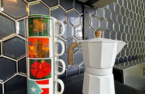 Ceiba Cottage | Wonderful 2-bedroom cottage with AC in charming Ceiba. Minutes from the Ferry.