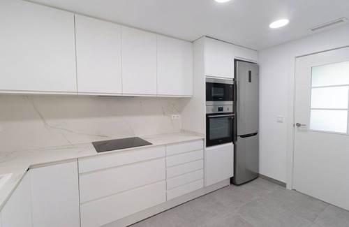 Penya-roja Condo | WONDERFUL DESIGN APARTMENT IN FRONT OF THE OPERA OF VALENCIA IN THE CITY OF ARTS.