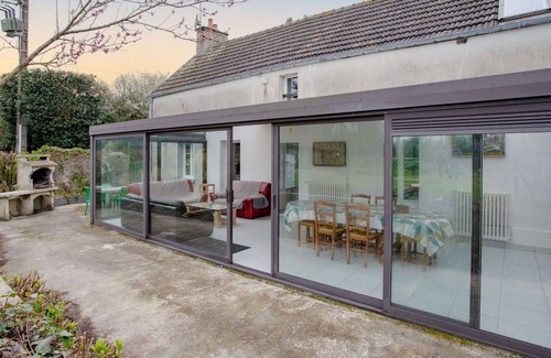 Saint-Lo-d'Ourville House | Wonderful private villa for 10 guests with WIFI, TV, patio and pets allowed