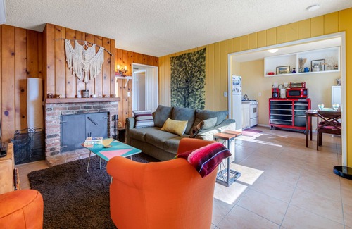 Joshua Tree Cabin | Wonderful mountain view dog-friendly cabin with firepit, patio, & enclosed yard