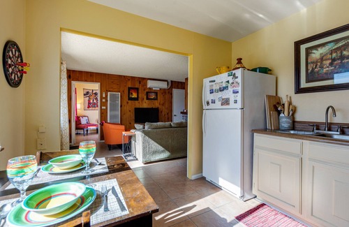 Joshua Tree Cabin | Wonderful mountain view dog-friendly cabin with firepit, patio, & enclosed yard