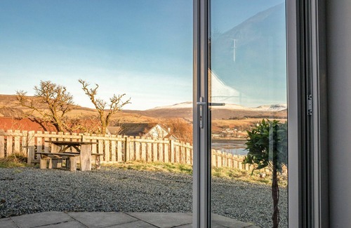 Bornesketaig House | Wonderful private villa for 6 guests with TV