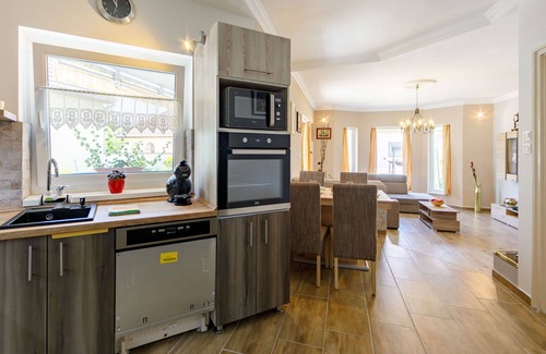 Balatonlelle House | Wonderful private villa for 5 people with WIFI, TV and terrace