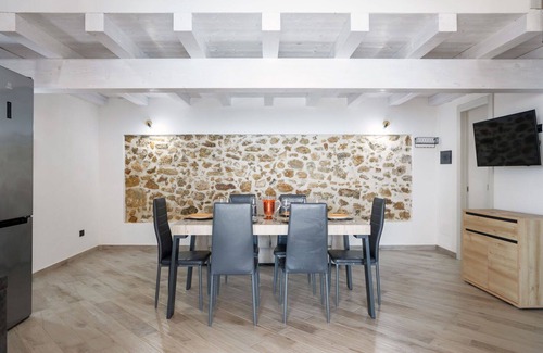 Realmonte Villa | Wonderful private villa for 6 guests with WIFI, A/C, TV, terrace, pets allowed and panoramic view