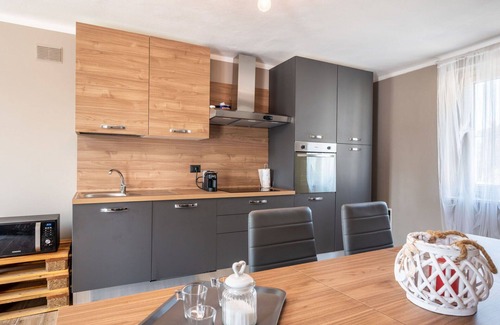 Cherasco House | Wonderful private villa for 6 guests with private pool, WIFI, A/C, TV and terrace