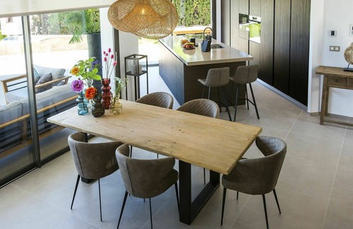 Mar Azul Villa | Wonderful private villa for 8 guests with private pool, WIFI, A/C, TV and patio