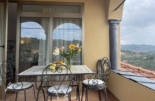 Torrazza House | Wonderful villa for 5 people with WIFI, terrace, pets allowed and panoramic view