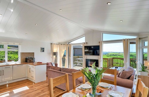 Saint John House | Wonderful villa for 6 guests with WIFI, hot tub, pool, terrace and pets allowed