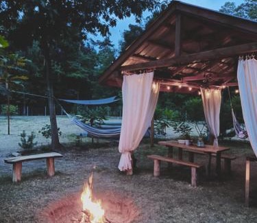 Brochow Other | Wood Camping