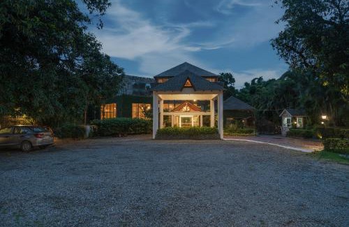 Dhikuli Resort | Wood castle Spa & Resort