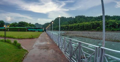 Dhikuli Resort | Wood castle Spa & Resort