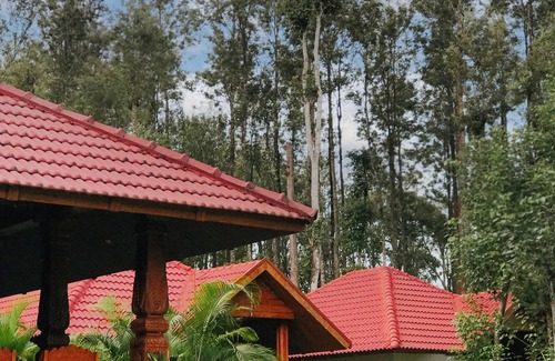 Somvarpet Cottage | Wood Clusters