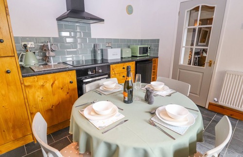 Acrefair Cottage | Woodland Cottage
