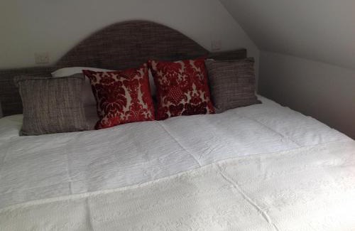 Longborough House | Woodland Guesthouse