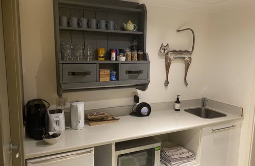 Bowral Apartment | woodland retreat - guest studio