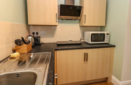 Bishop Auckland Cottage | WOODLAND VIEW, romantic, with a garden in Barnard Castle