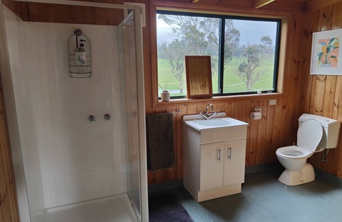 Deloraine House | Woodlands Farm Cottage sleeps 4 people