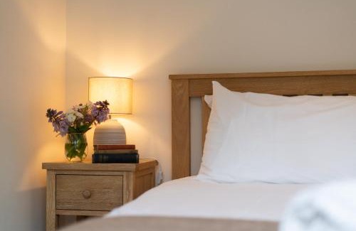 West Laroch Hotel | Woodlands House with Hot Tub