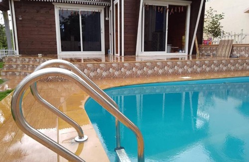 Murbad Villa | WoodnStone -Lakde ka Bunglow