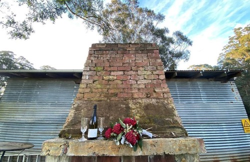 Vesper House | Woodside Country Retreat.home with a view